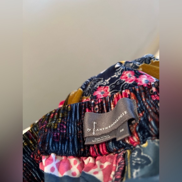 XS, fits like M Anthropologie Velvet Joggers Pants Victorian Patchwork Boho - Picture 5 of 8